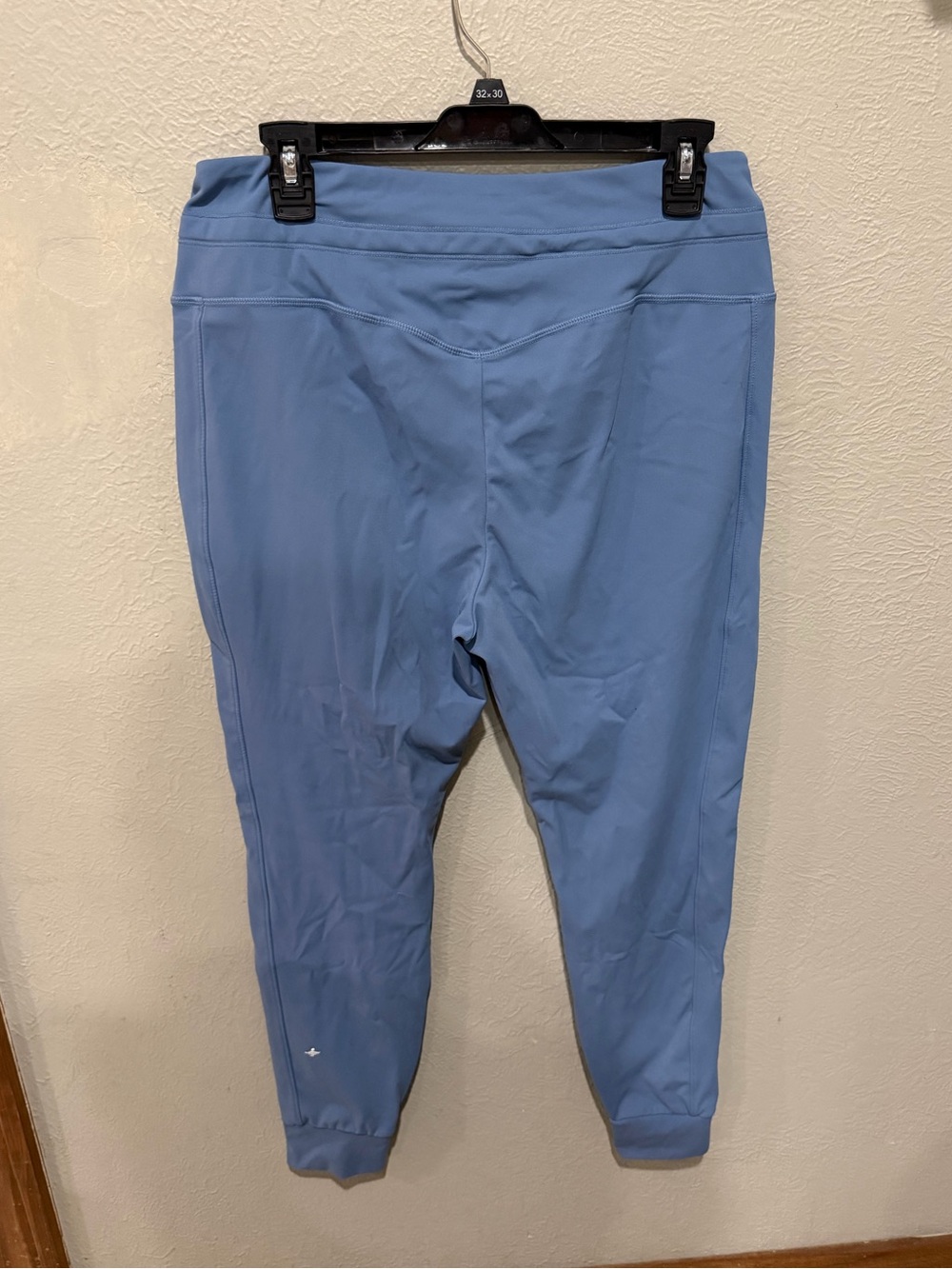 HALARA Light Blue Waistband Joggers with White Drawstring Size L EUC - Picture 3 of 4